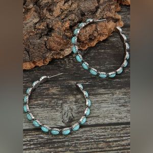 Turquoise C-Hoops 🩵